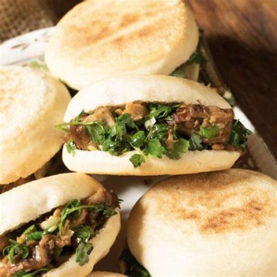  Rou Jia Mo: Un Sandwich Cinese dal Sapore Piccante e Inimitabile