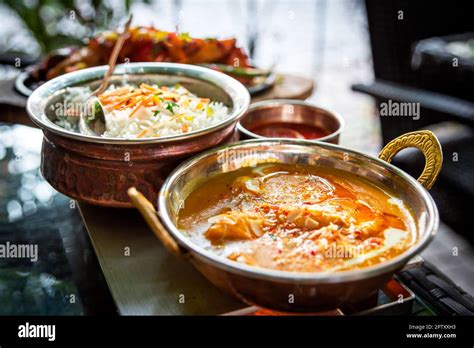  Ziyang Xiaomian: Un trionfo piccante e speziato per le tue papille gustative!