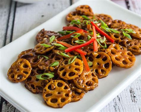  Spicy Stir-fried Frog with Crispy Lotus Root: Will This Hunan Dish Jumpstart Your Taste Buds?